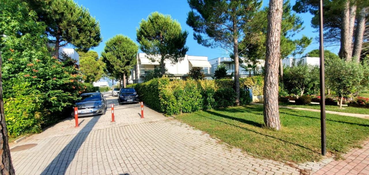 Artino Villa Durres Luaran gambar